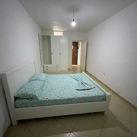 Pashku Apartamento *